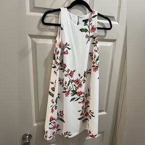 Ann Taylor Women's White Floral Dress With Pink Accents Size 0 Petite